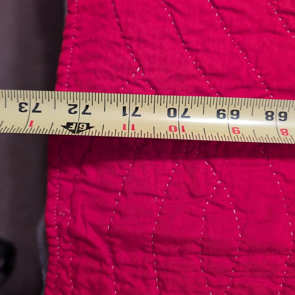 Vintage Red "Month of the Year" Quilt Blanket - Picture 7 of 7